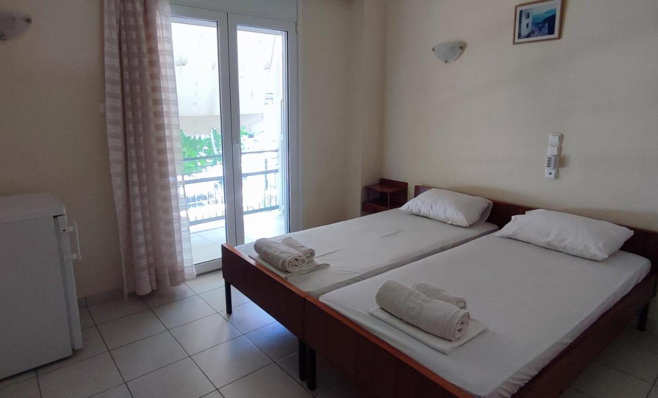 Περσεφονη Hotel กาเมนาวูร์ลา ภายนอก รูปภาพ